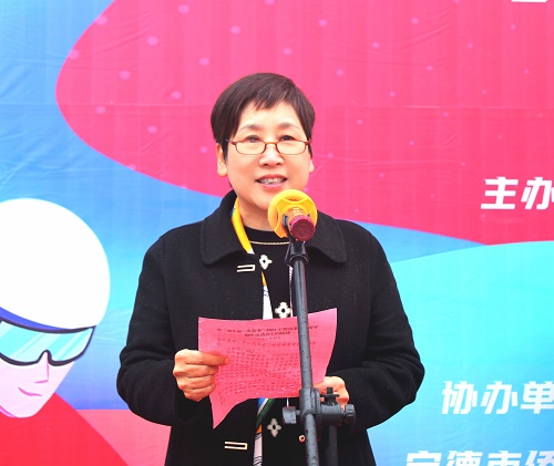 图为宁德市委统战部副部长、市政府侨办主任、市海联会常务副会长刘金香致辞。林榕生 摄.jpg