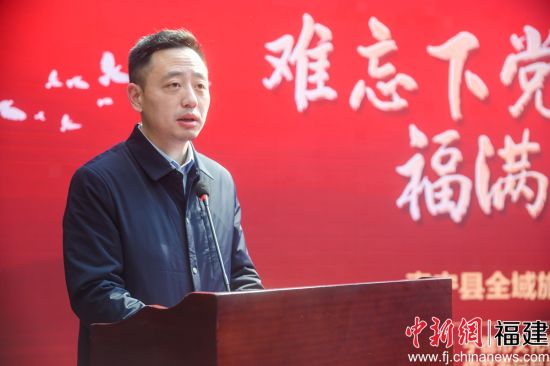 3、霍立昀致辞。李南轩 摄