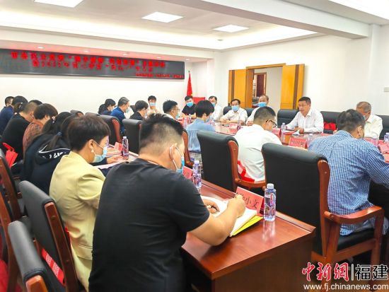 会议现场。 会议现场。